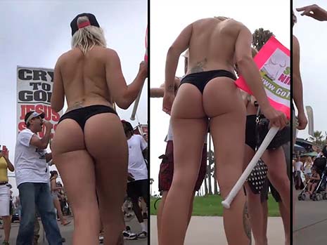 beautiful girls showing ass