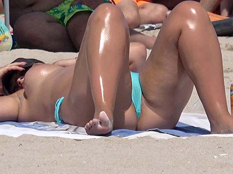 wet bikini cameltoe